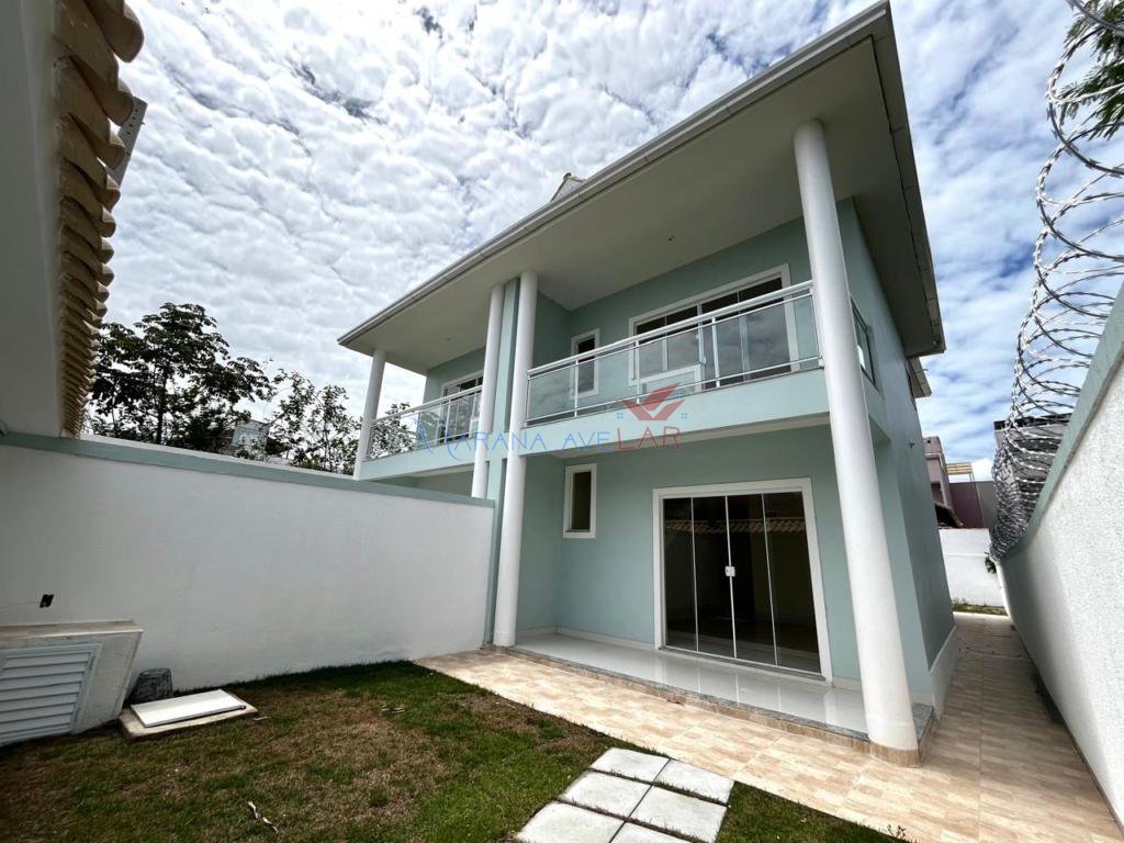 Casa 4 ou + QUARTOS