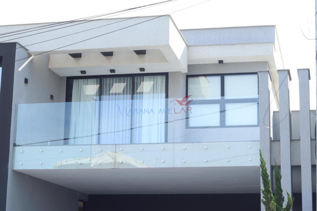 Casa 4 ou + QUARTOS